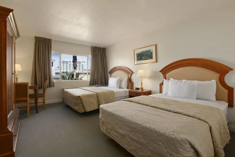 Super 8 By Wyndham Las Vegas North Strip/Fremont St. Area Hotel