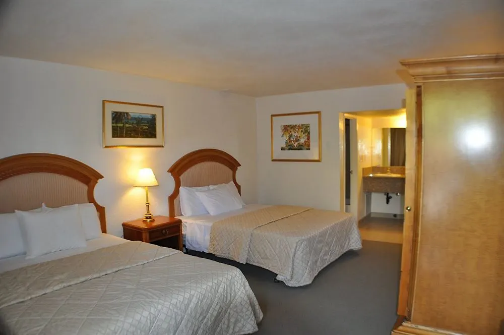 Super 8 By Wyndham Las Vegas North Strip/Fremont St. Area